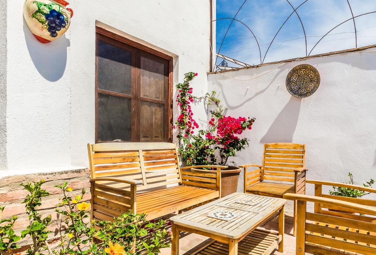 Casa Sol - Traditional Village House With Pool And View Pinos del Valle Kültér fotó